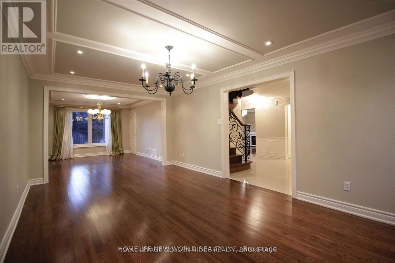 125 AITKEN CIRCLE Image 5