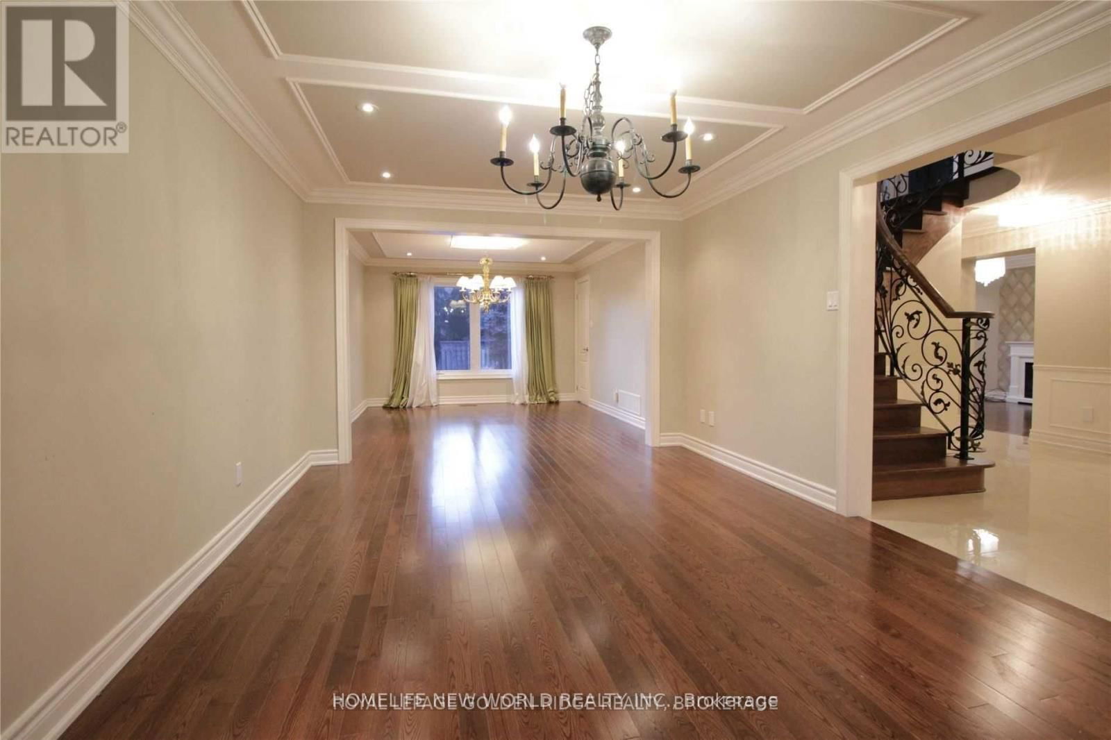 125 AITKEN CIRCLE Image 9