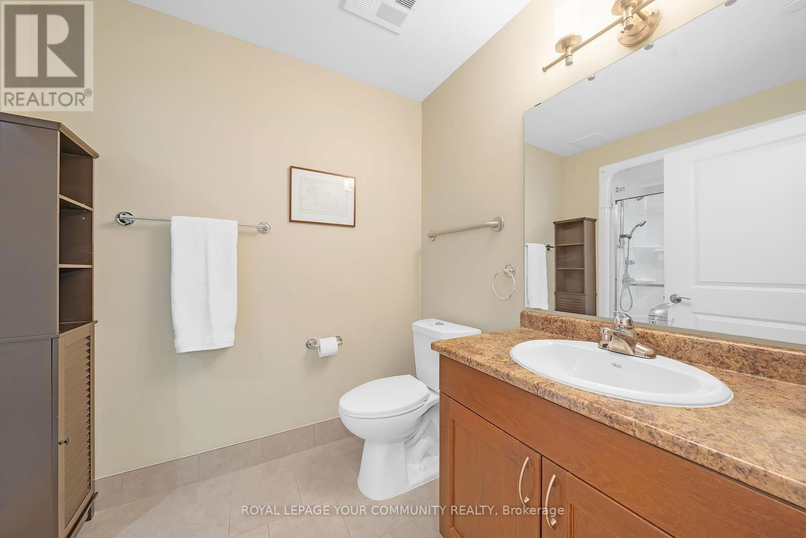 301 - 400 WILLIAM GRAHAM DRIVE Image 16