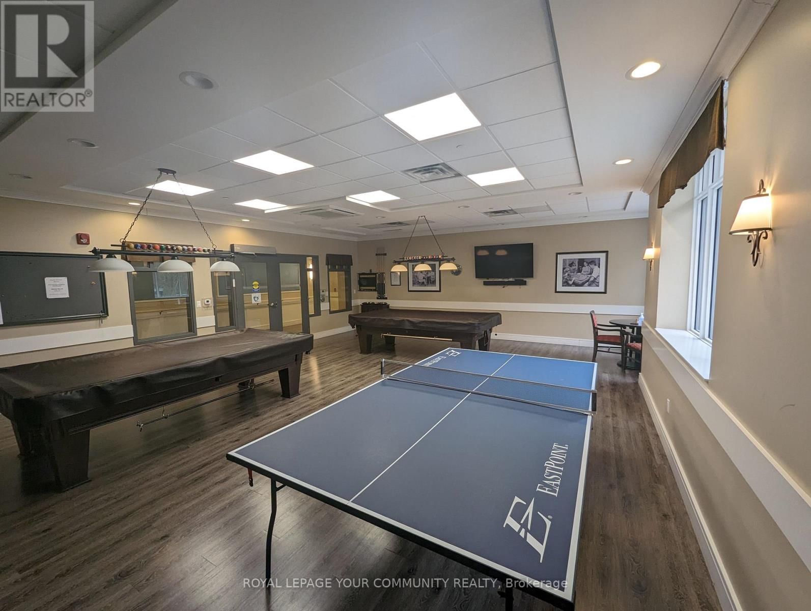 301 - 400 WILLIAM GRAHAM DRIVE Image 21