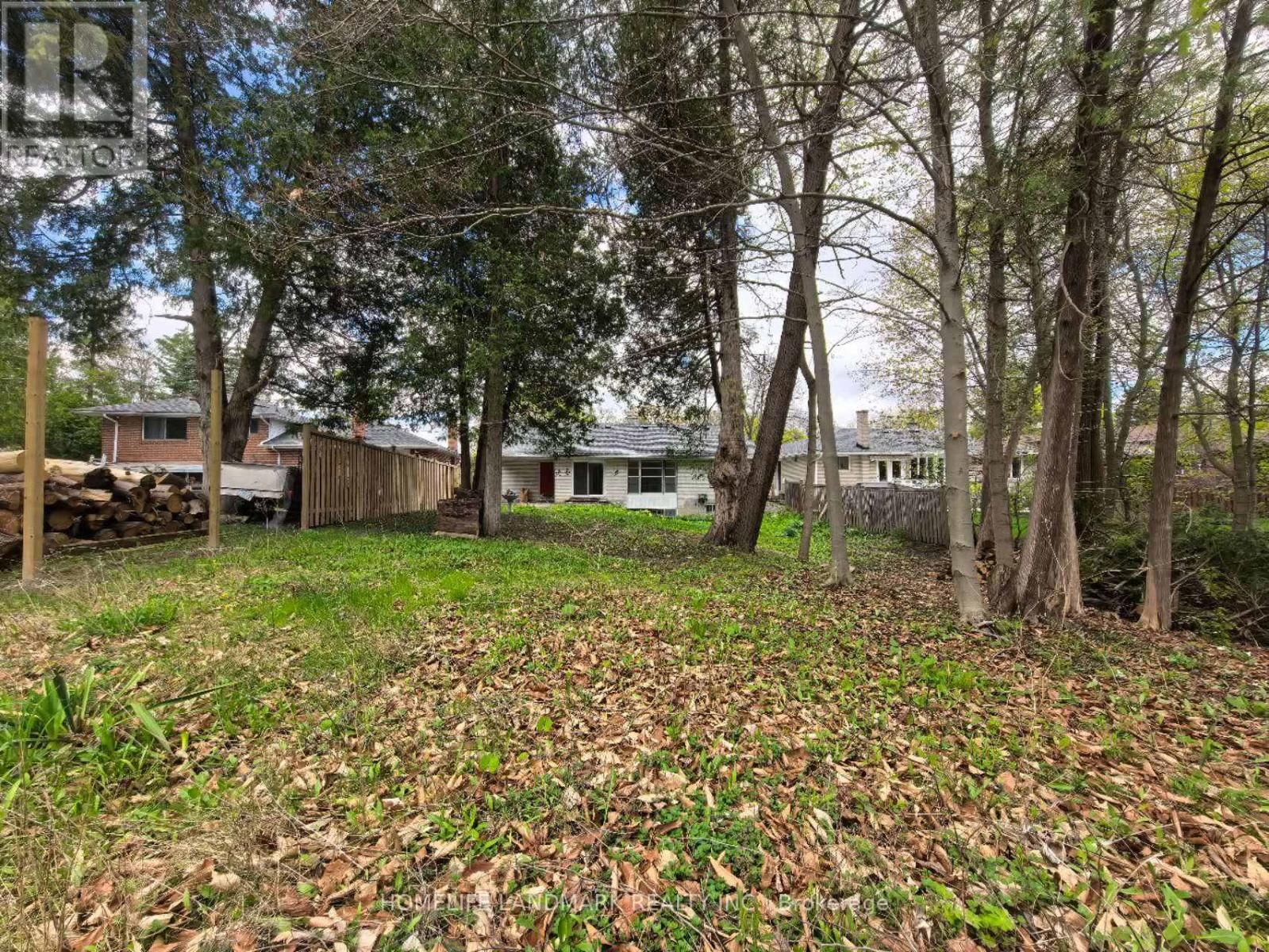 DRAKEFIELD ROAD Image 13