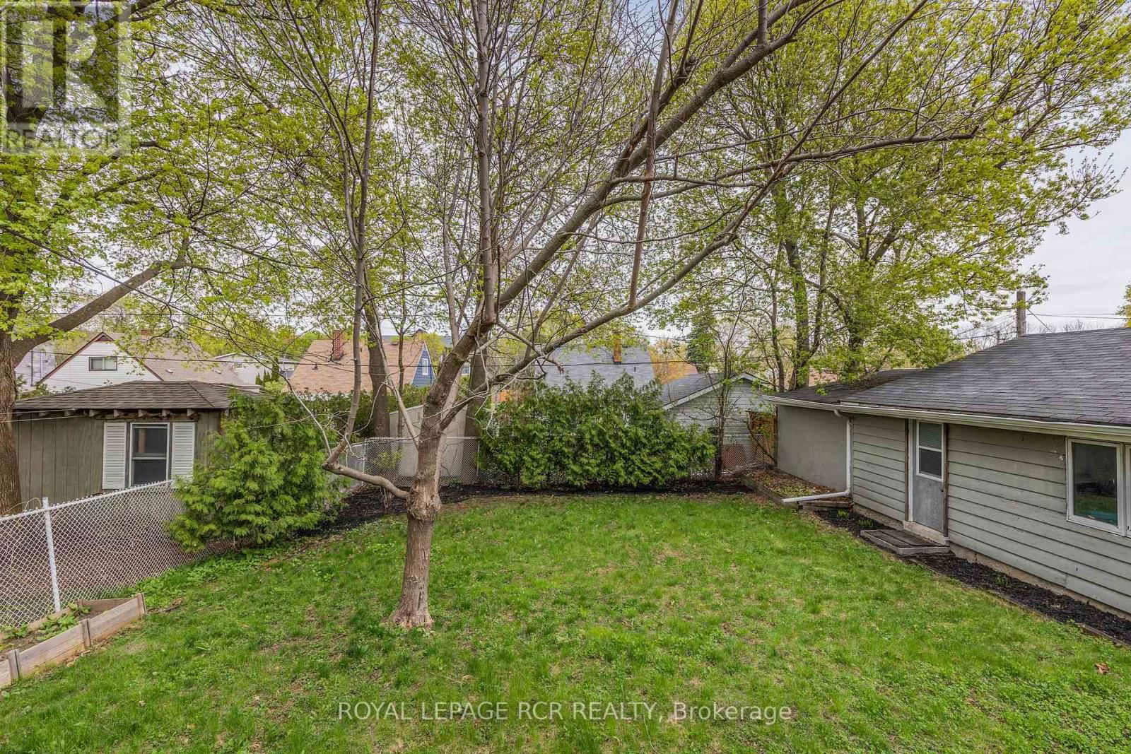 273 ROGERS ROAD Image 36