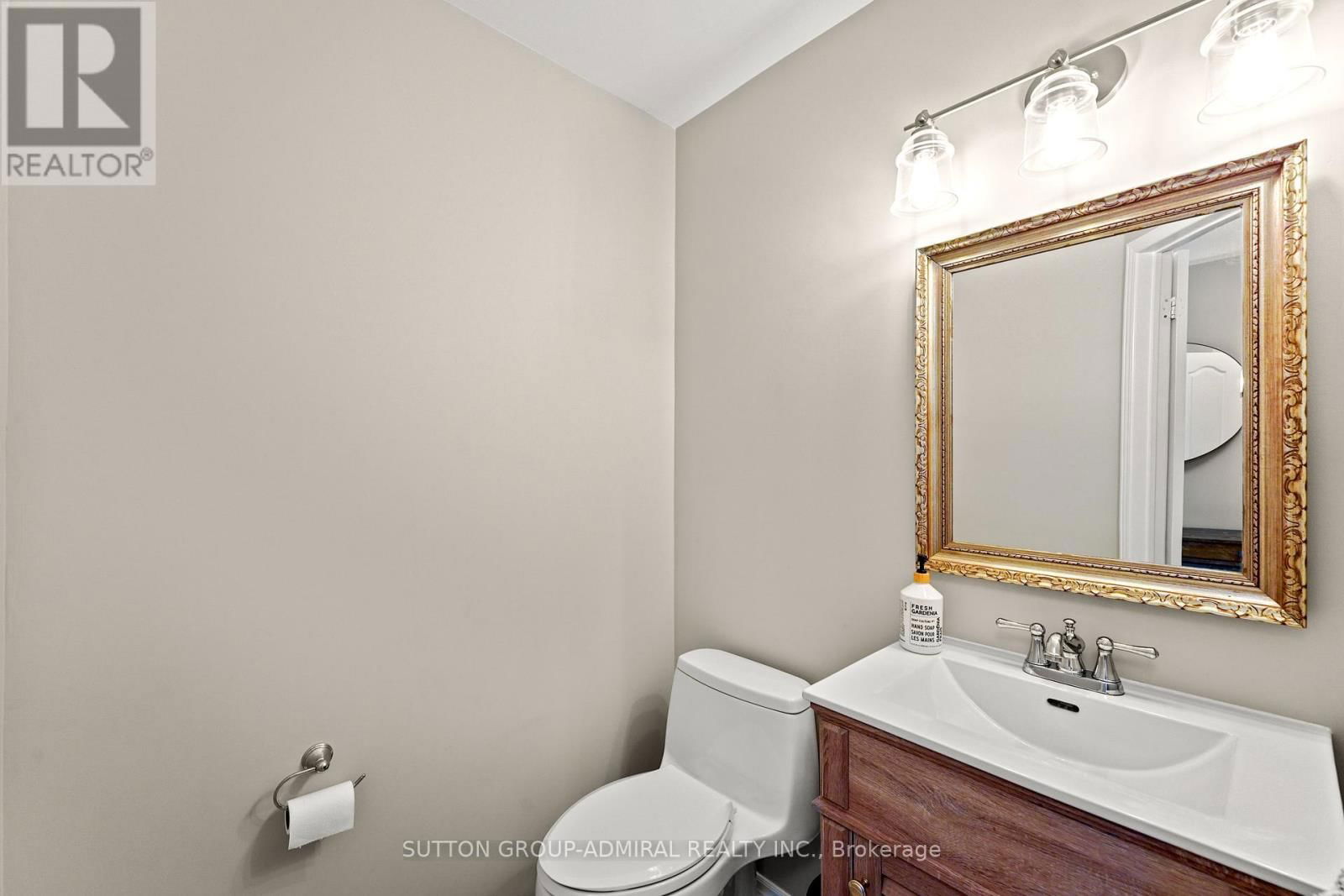 31 PANORAMA CRESCENT Image 23