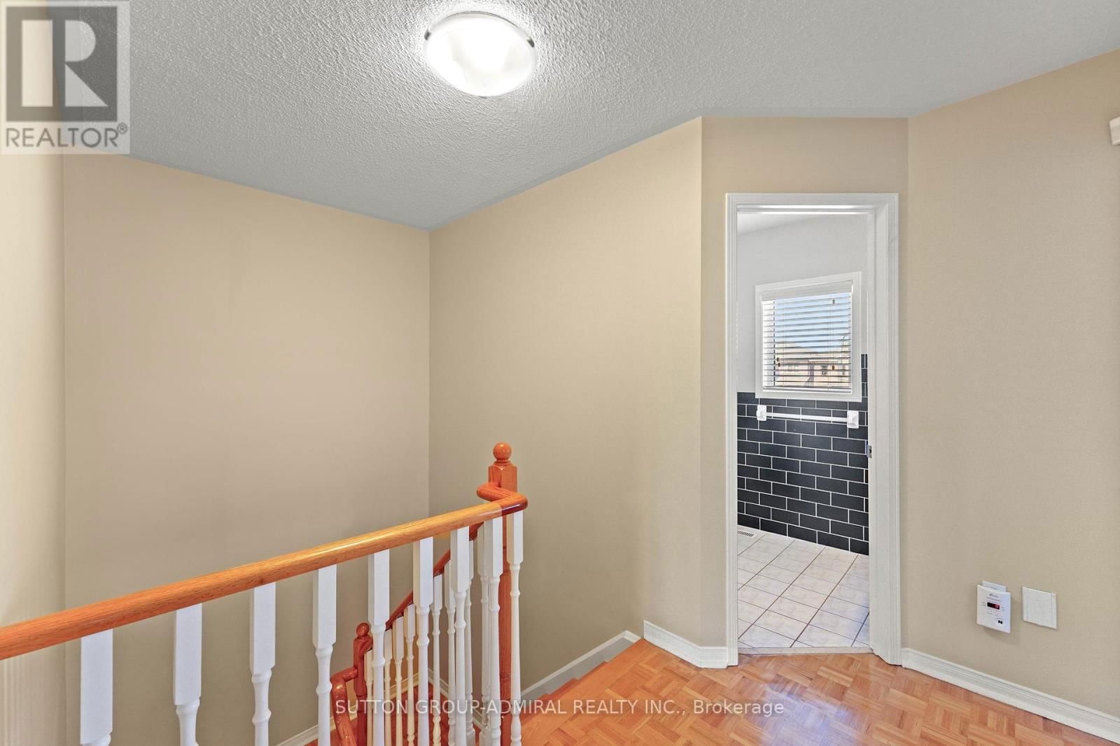 31 PANORAMA CRESCENT Image 25