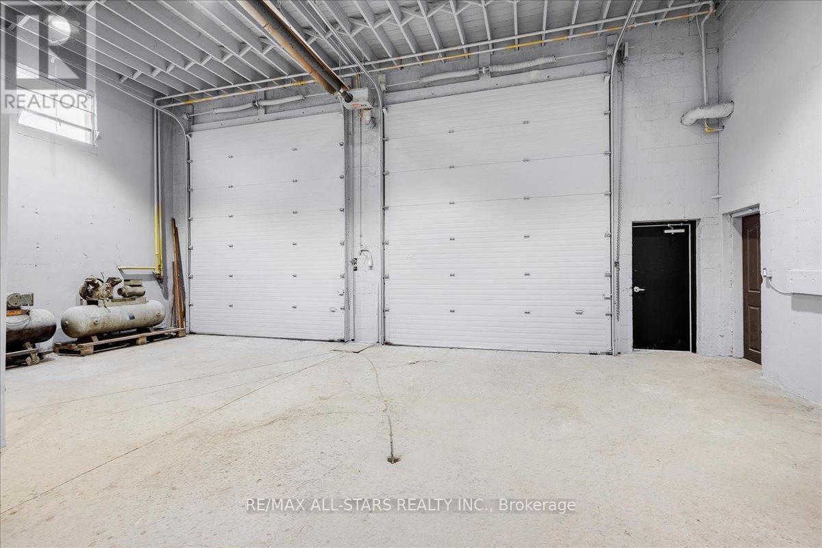 11874 WOODBINE AVENUE Image 14