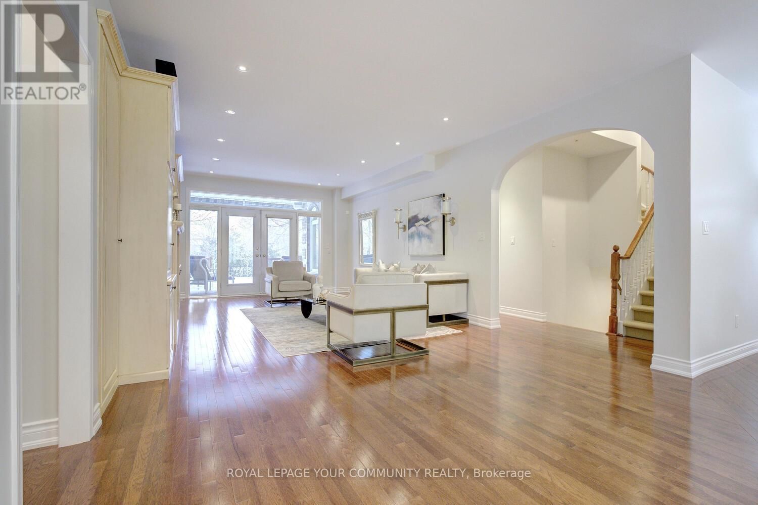 9838 KEELE STREET Image 13
