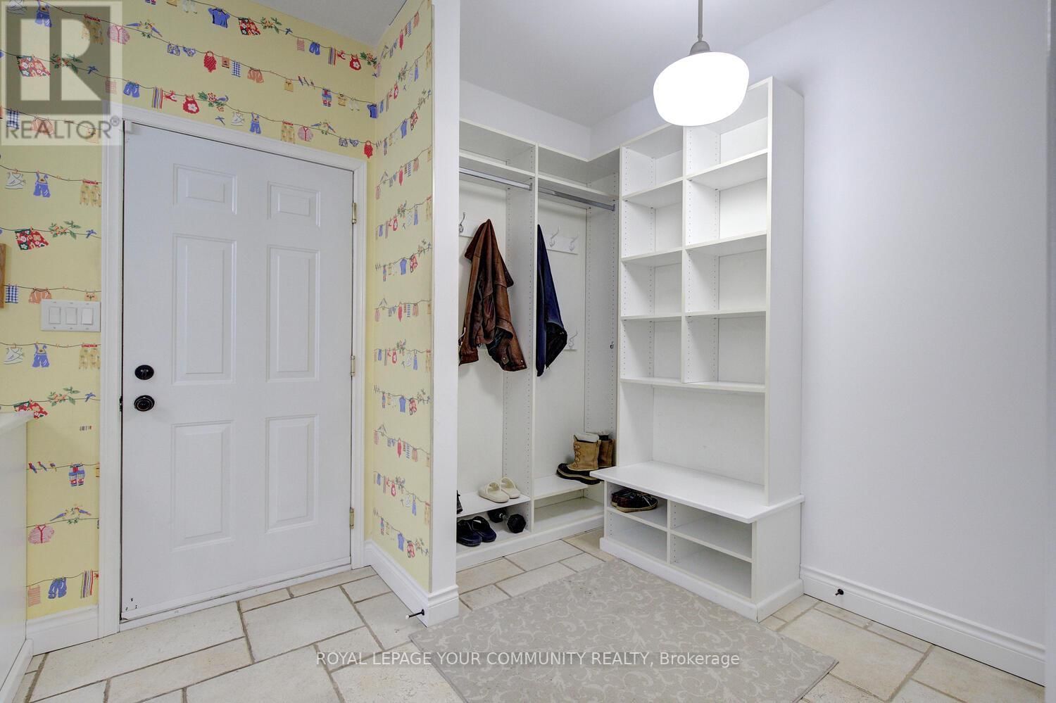 9838 KEELE STREET Image 27