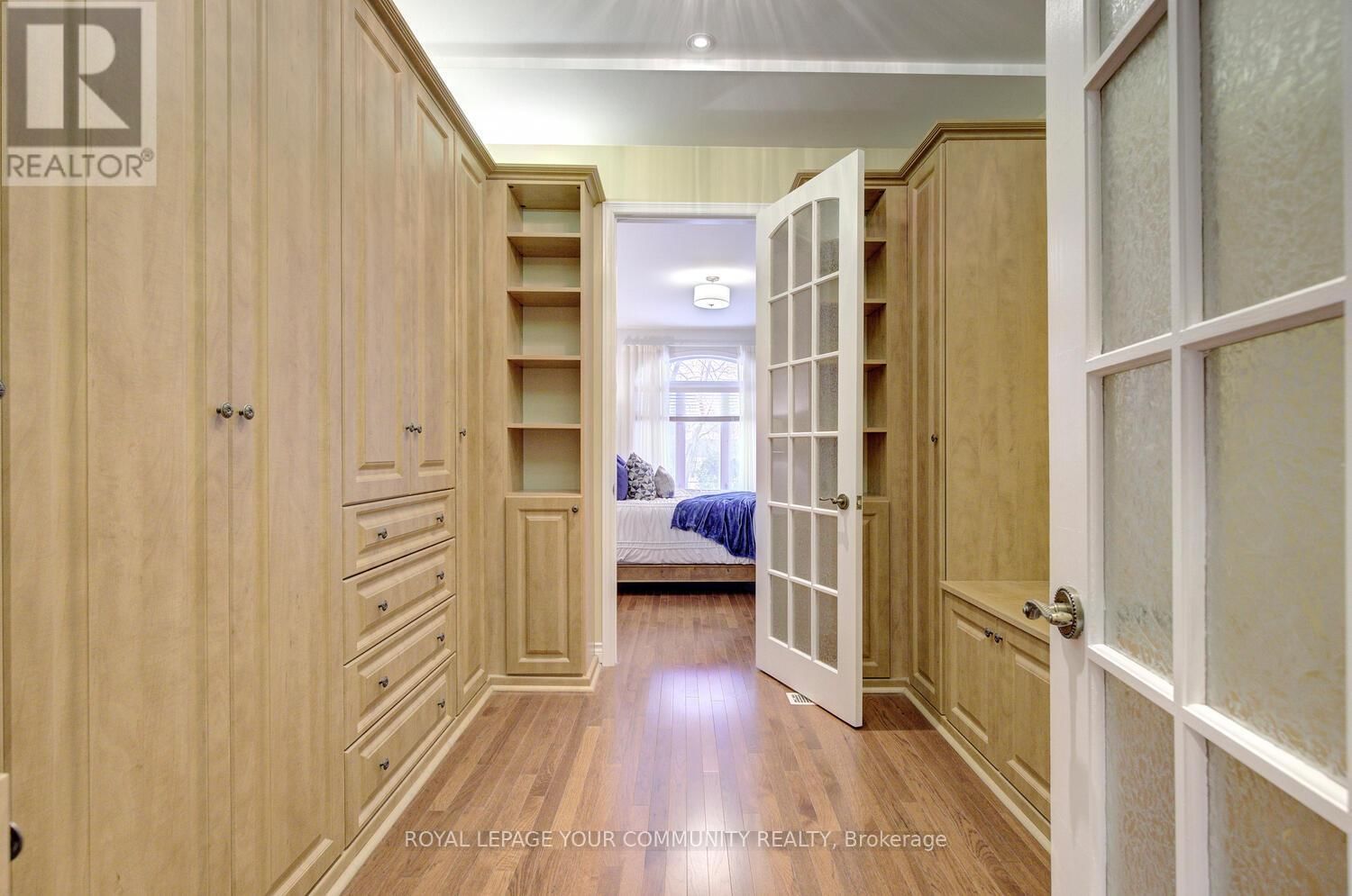 9838 KEELE STREET Image 32