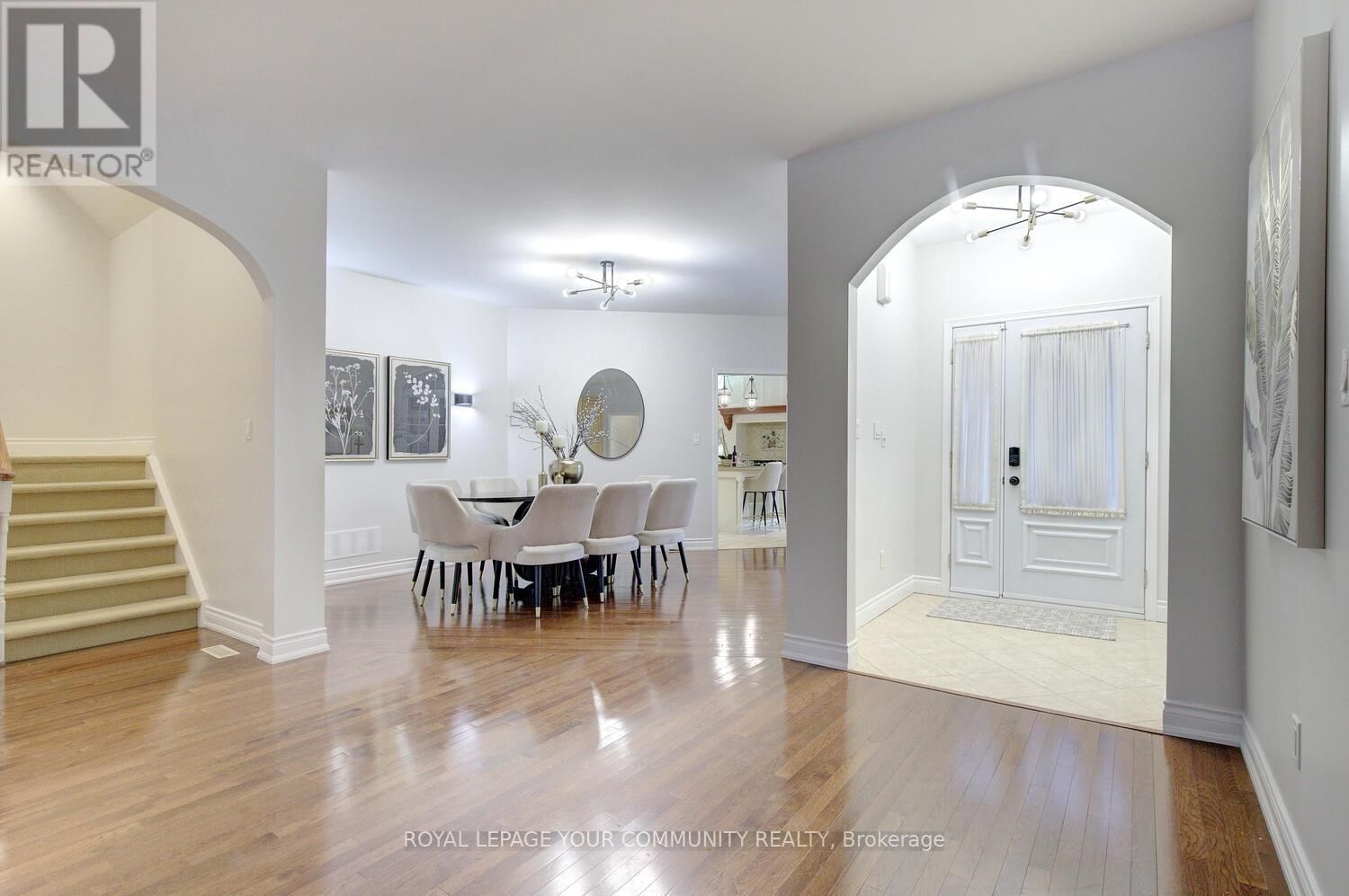 9838 KEELE STREET Image 34