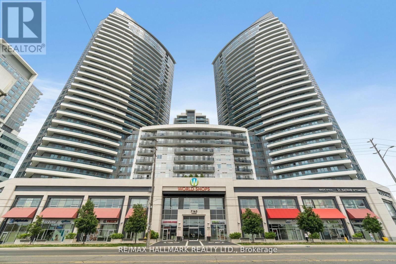 PH301 - 7171 YONGE STREET Image 3