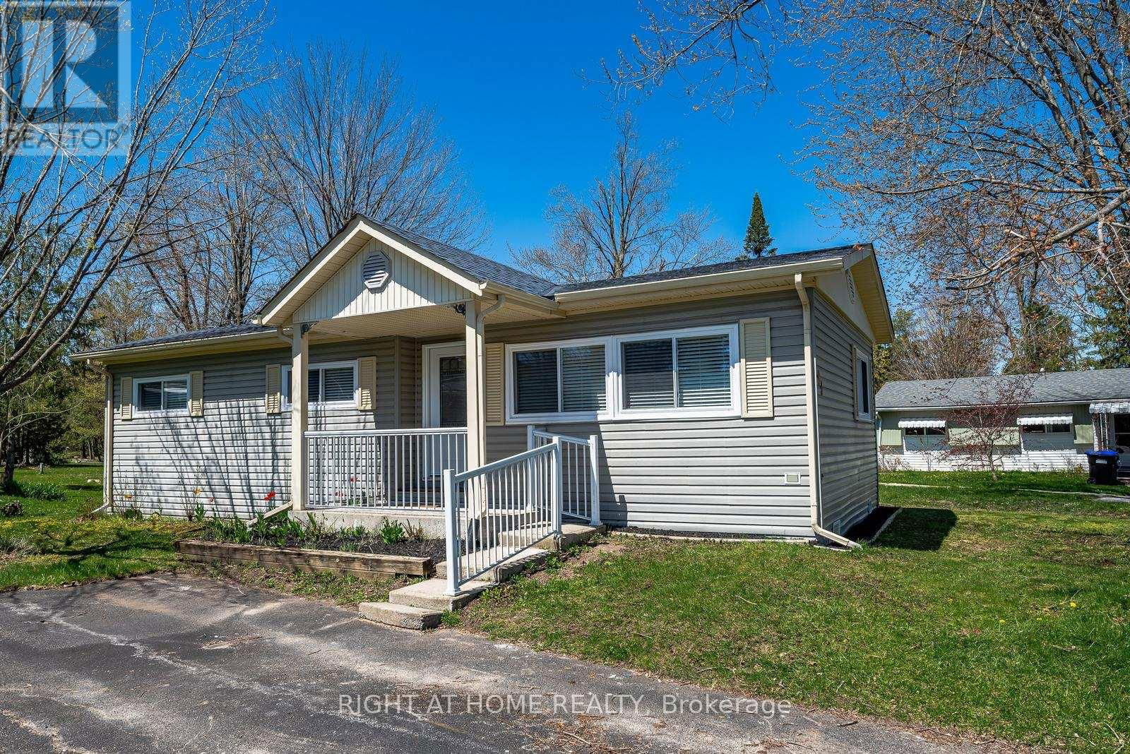 83 HAWTHORNE DRIVE Image 1