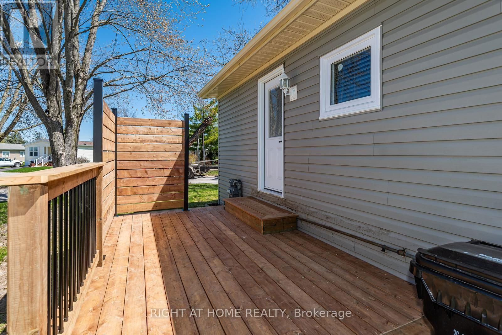 83 HAWTHORNE DRIVE Image 22