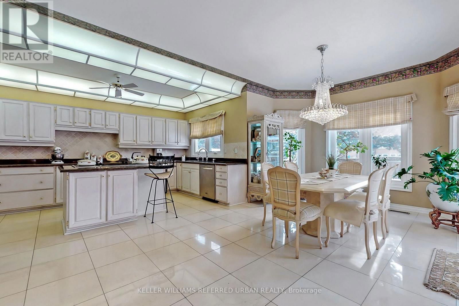 28 EDMUND CRESCENT Image 13
