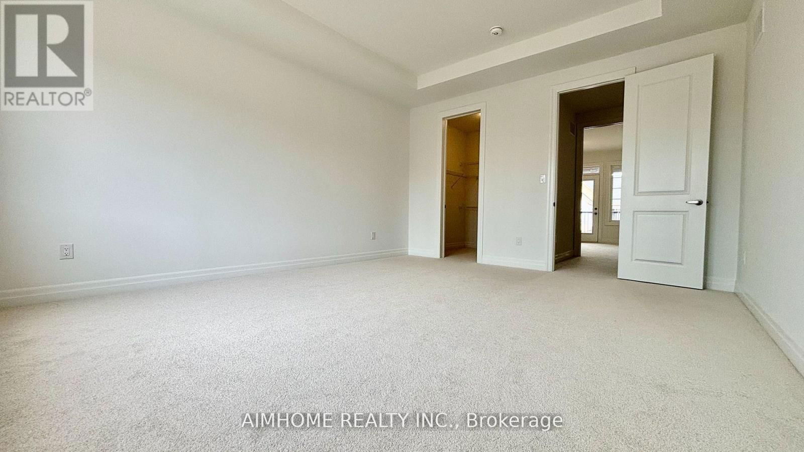 712 NEWLOVE STREET Image 13