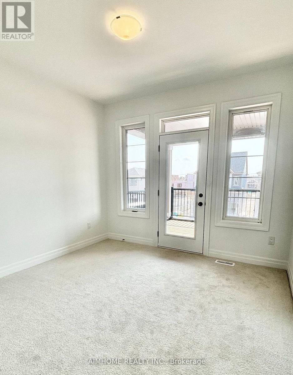 712 NEWLOVE STREET Image 17