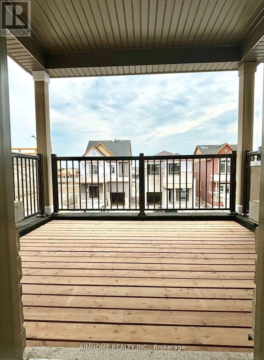 712 NEWLOVE STREET Image 18
