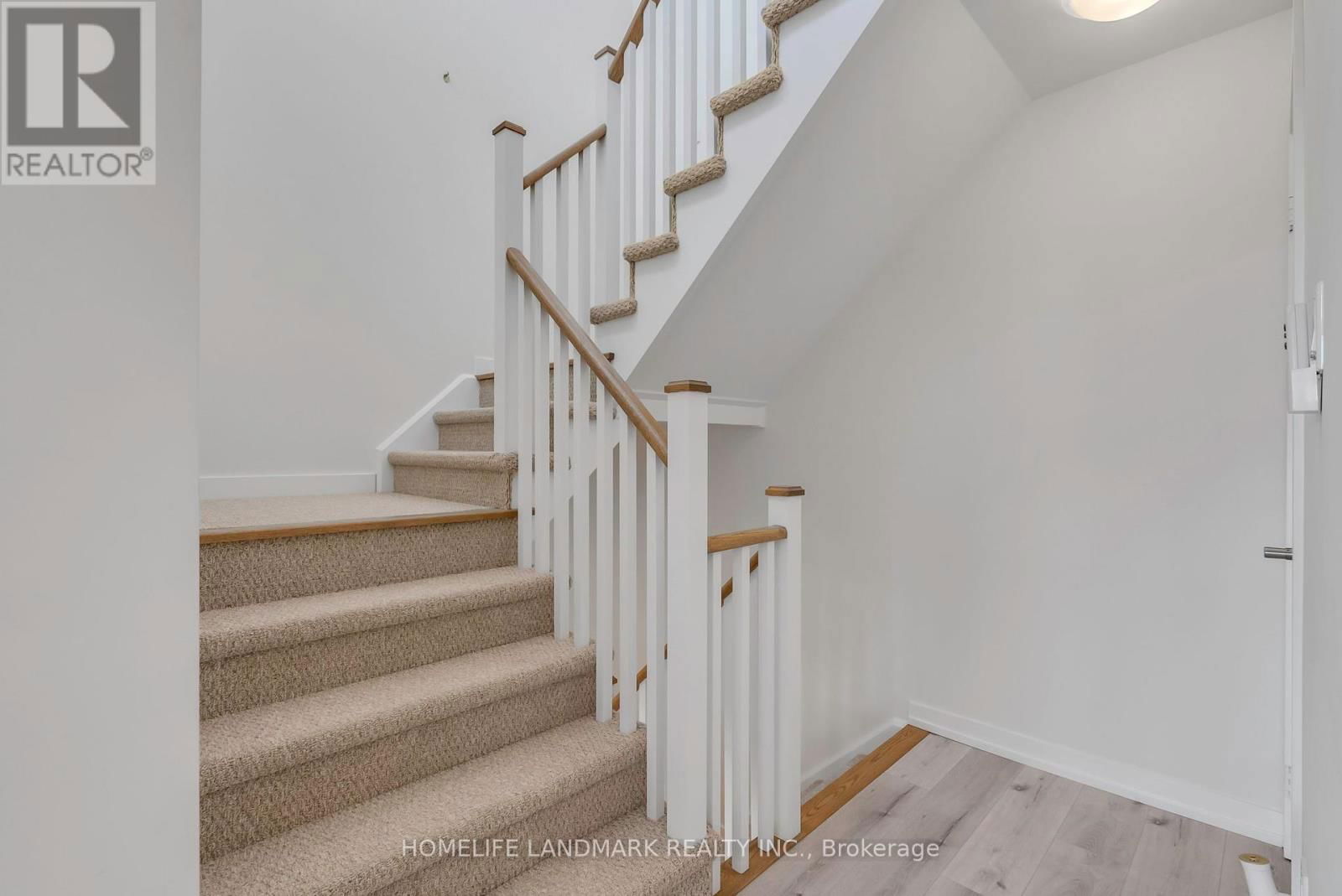417 - 1 WHITAKER WAY Image 30