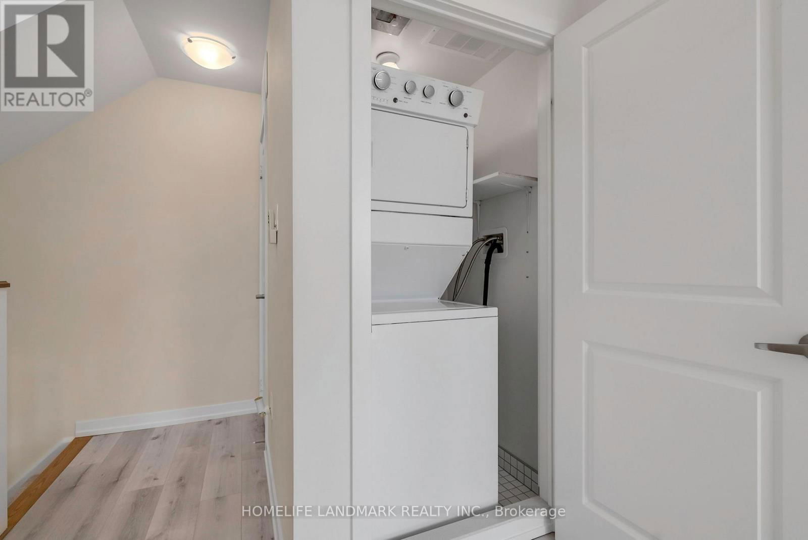 417 - 1 WHITAKER WAY Image 31