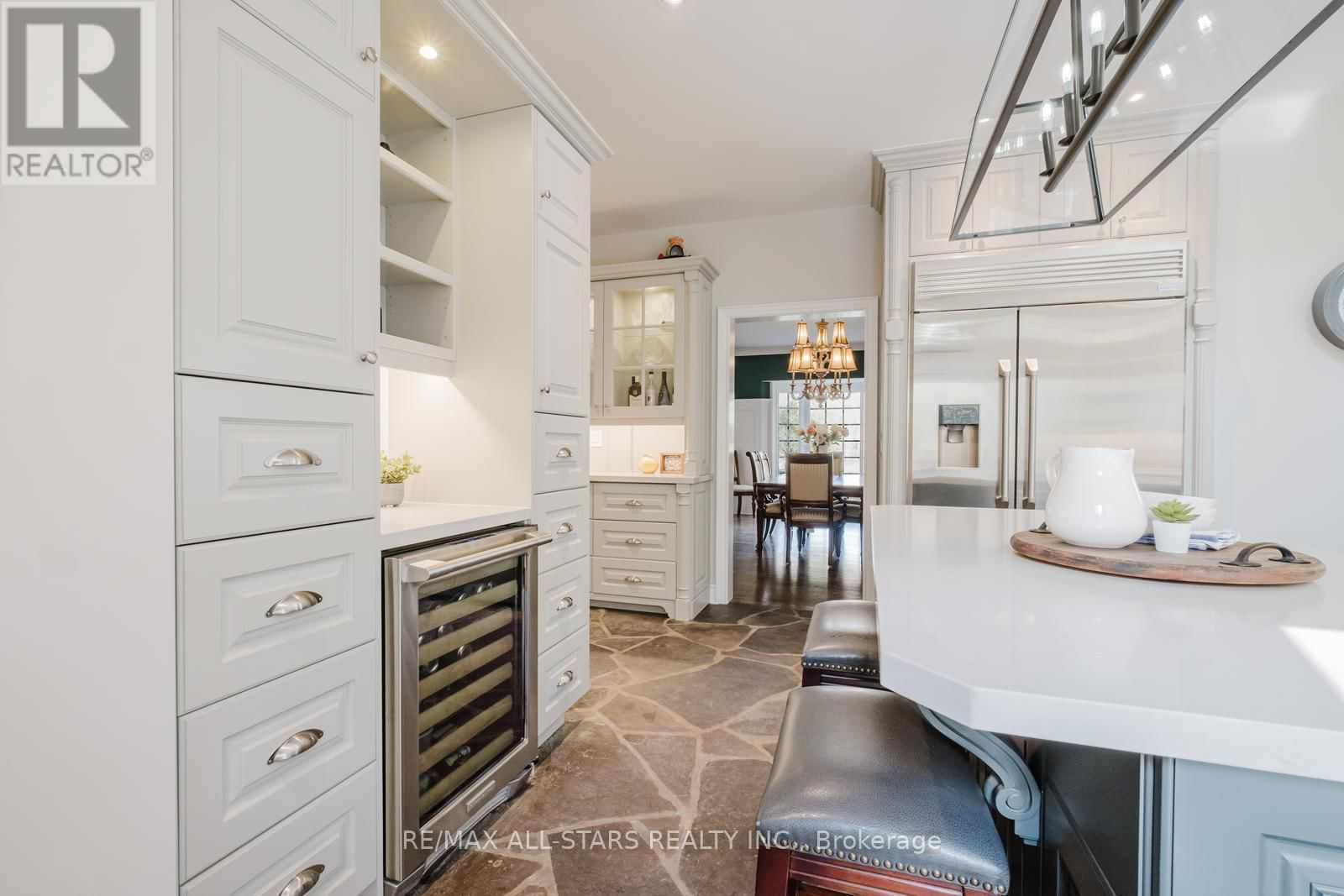 12 OAKVIEW PLACE Image 15