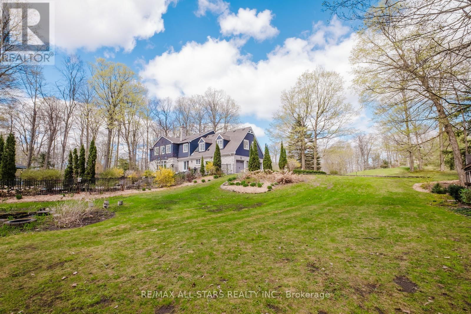 12 OAKVIEW PLACE Image 46