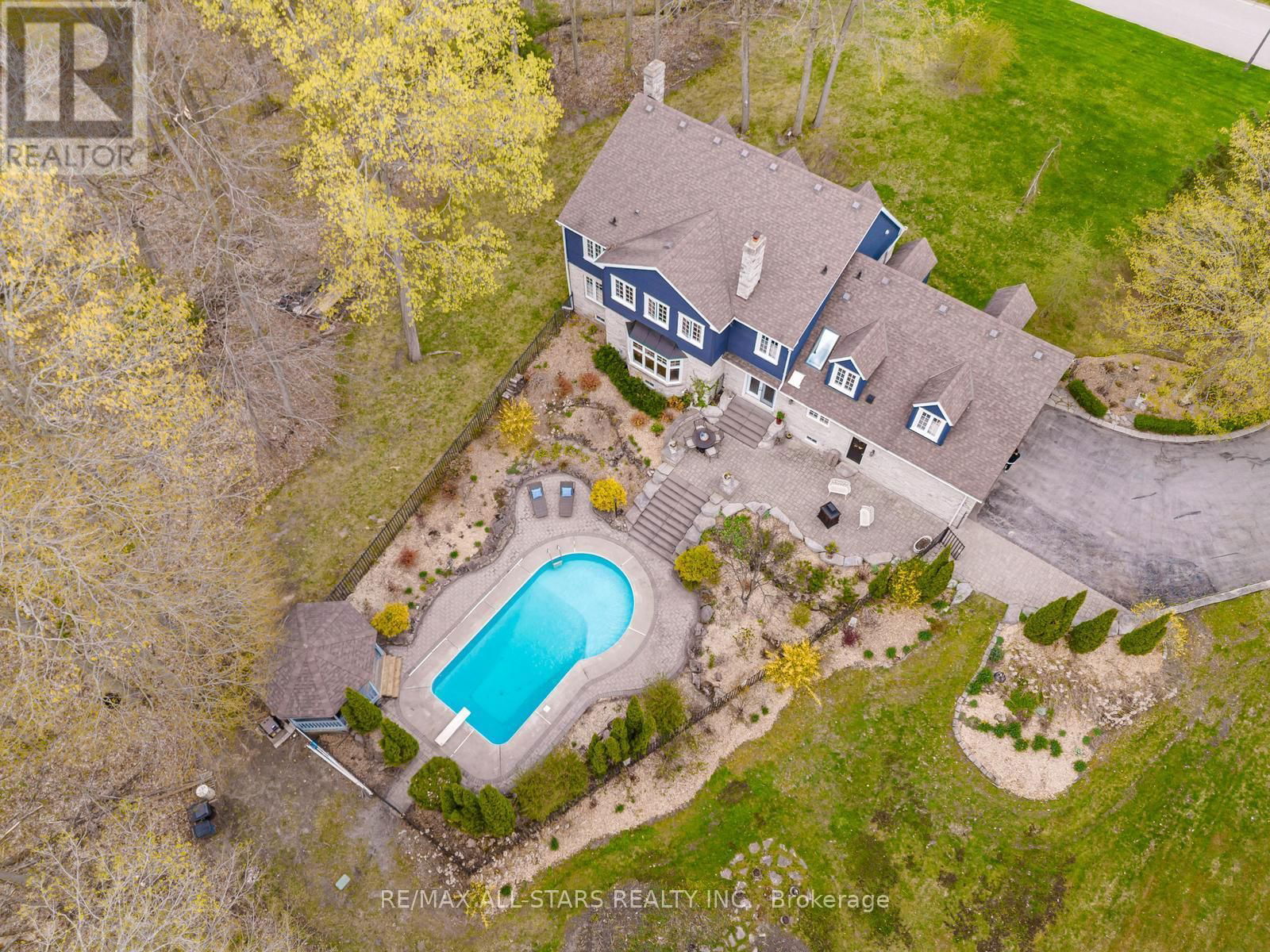 12 OAKVIEW PLACE Image 47