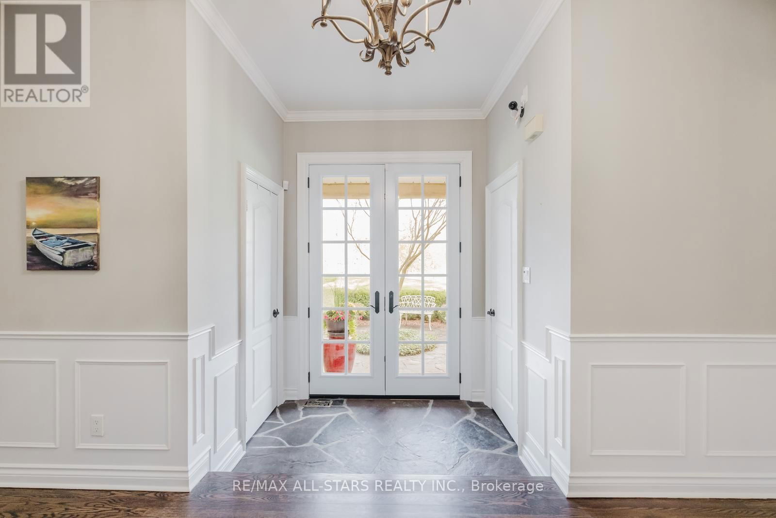12 OAKVIEW PLACE Image 6