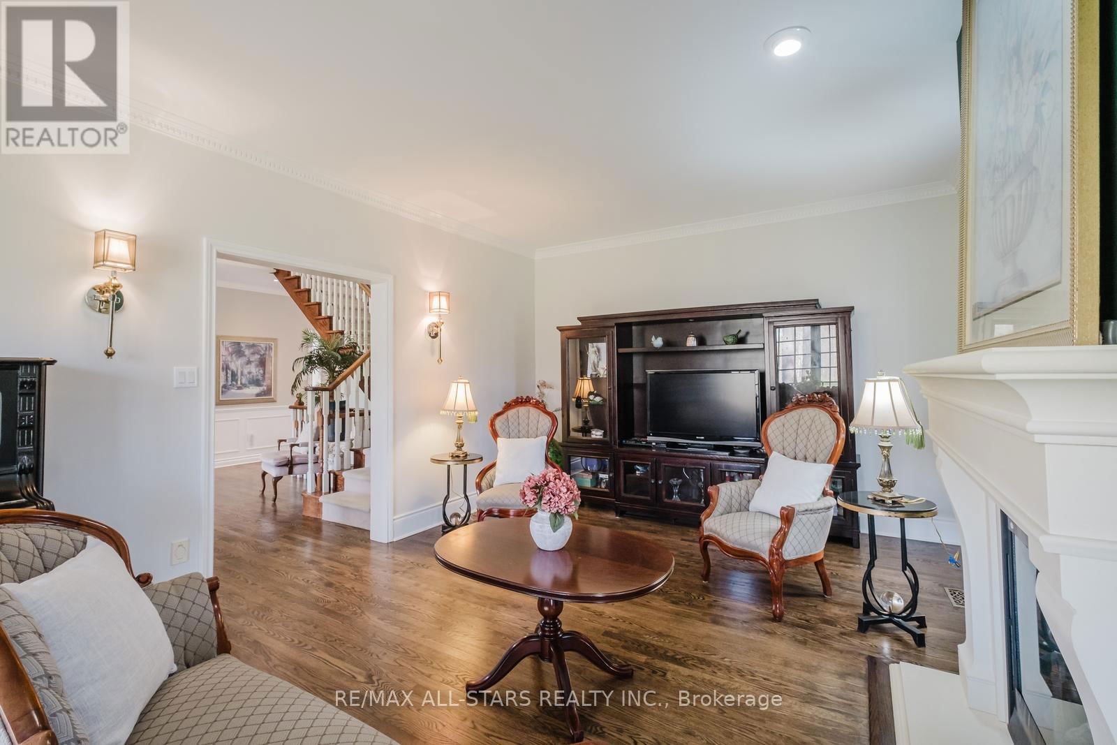 12 OAKVIEW PLACE Image 9