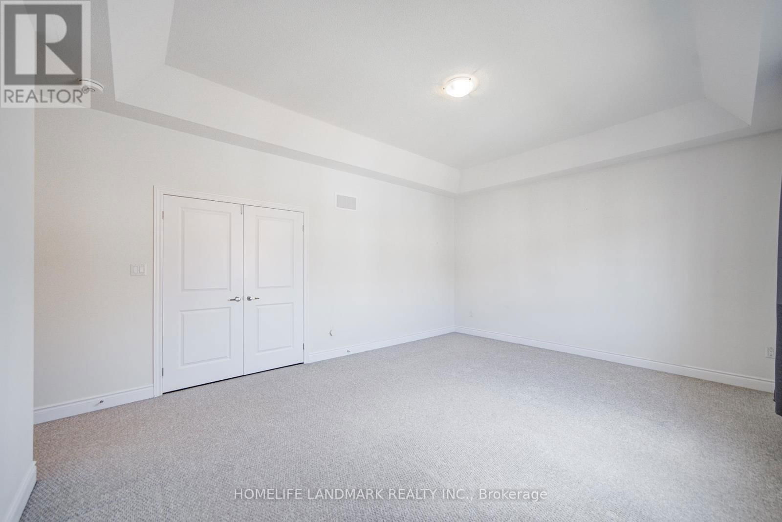 33 CANNES AVENUE Image 26