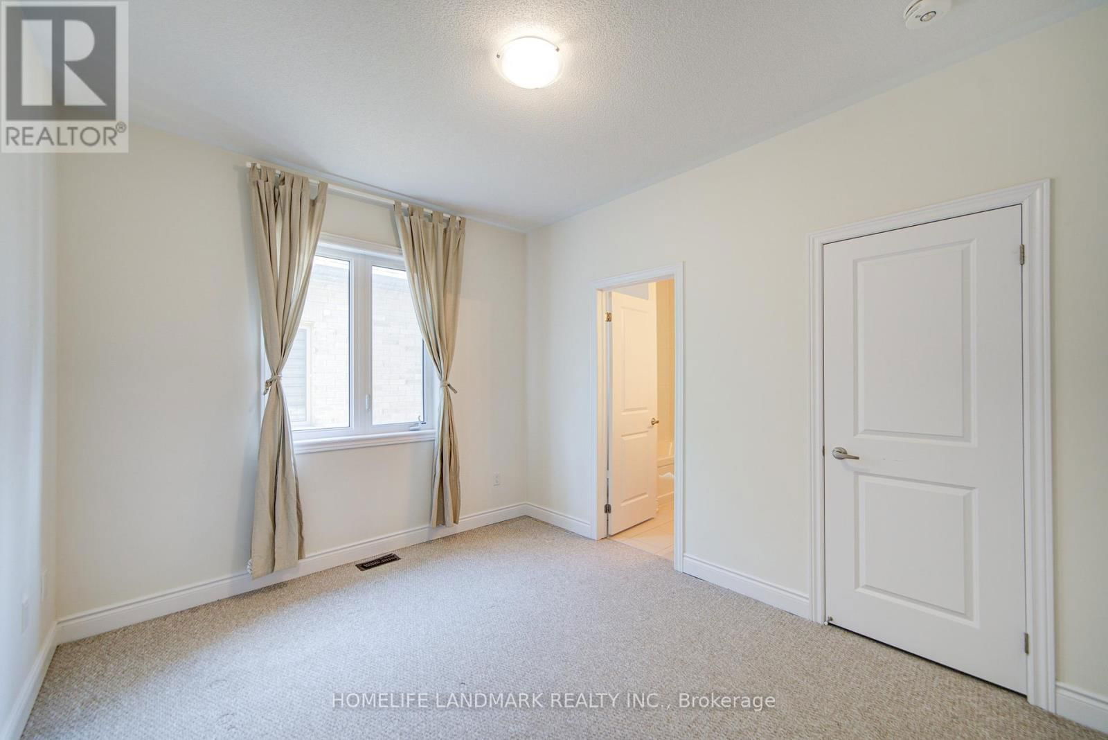 33 CANNES AVENUE Image 33