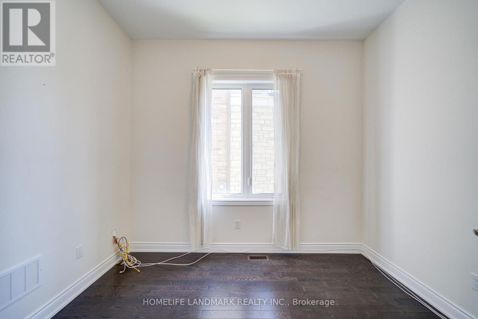 33 CANNES AVENUE Image 6