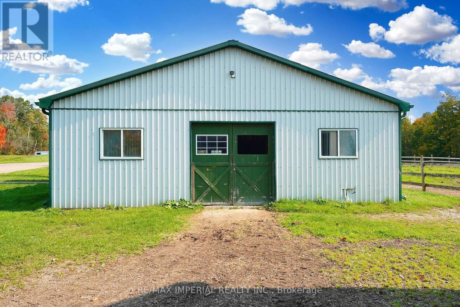 18054 WARDEN AVENUE Image 17