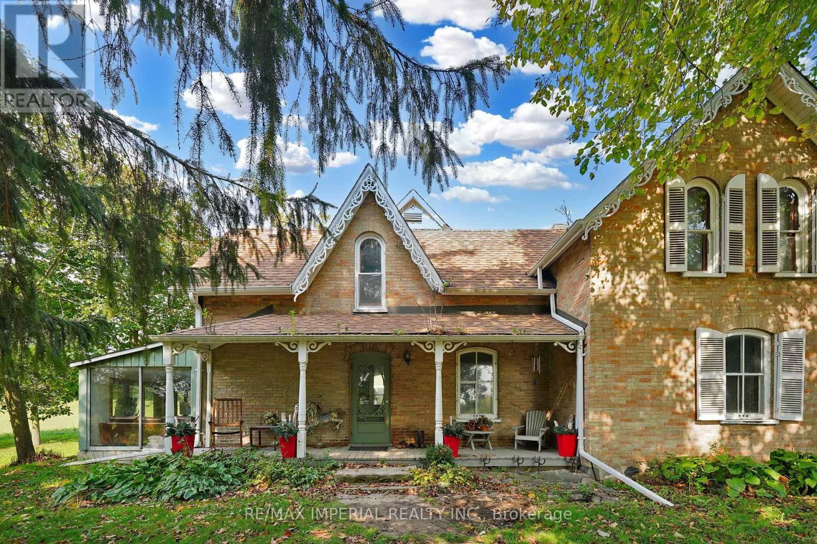 18054 WARDEN AVENUE Image 22