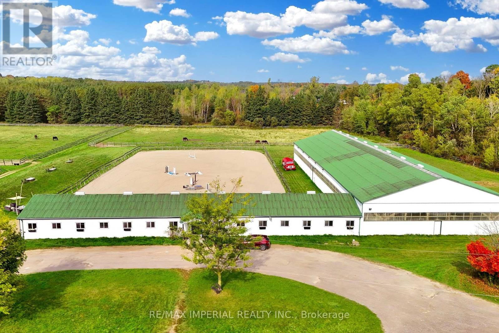 18054 WARDEN AVENUE Image 27