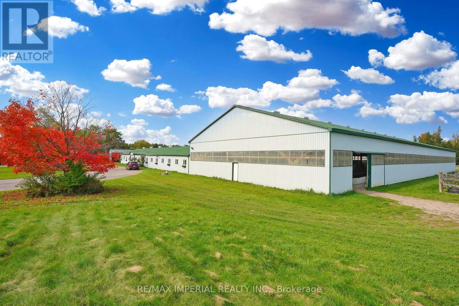 18054 WARDEN AVENUE Image 6