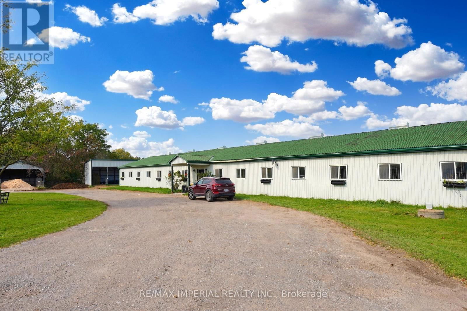 18054 WARDEN AVENUE Image 7