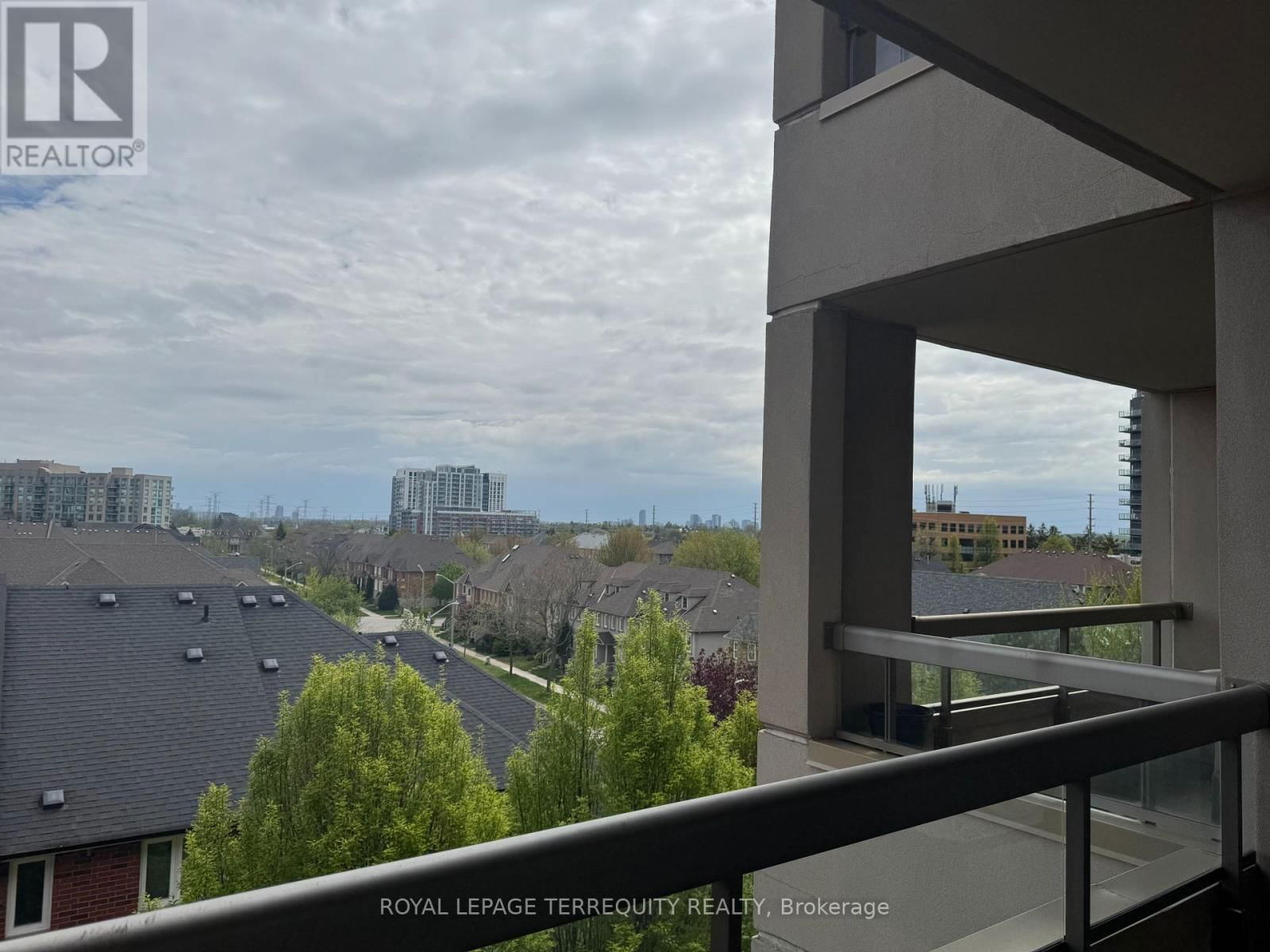 508 - 19 NORTHERN HEIGHTS DRIVE Image 10