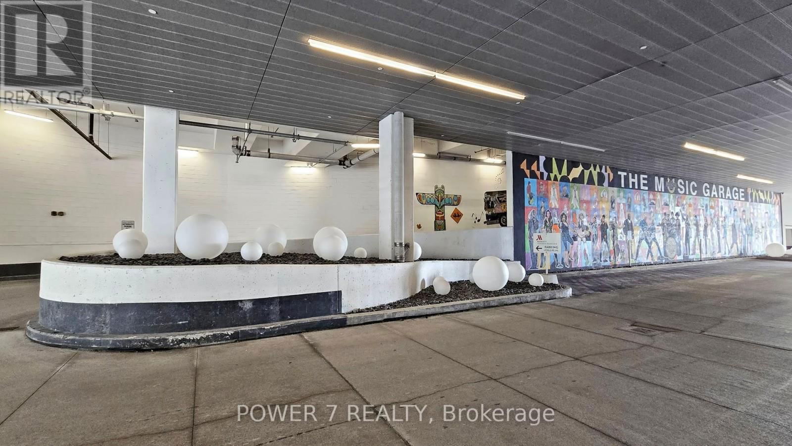 408 - 180 ENTERPRISE BOULEVARD Image 33