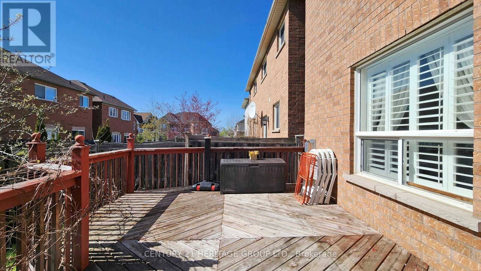 8 PICNIC STREET Image 44