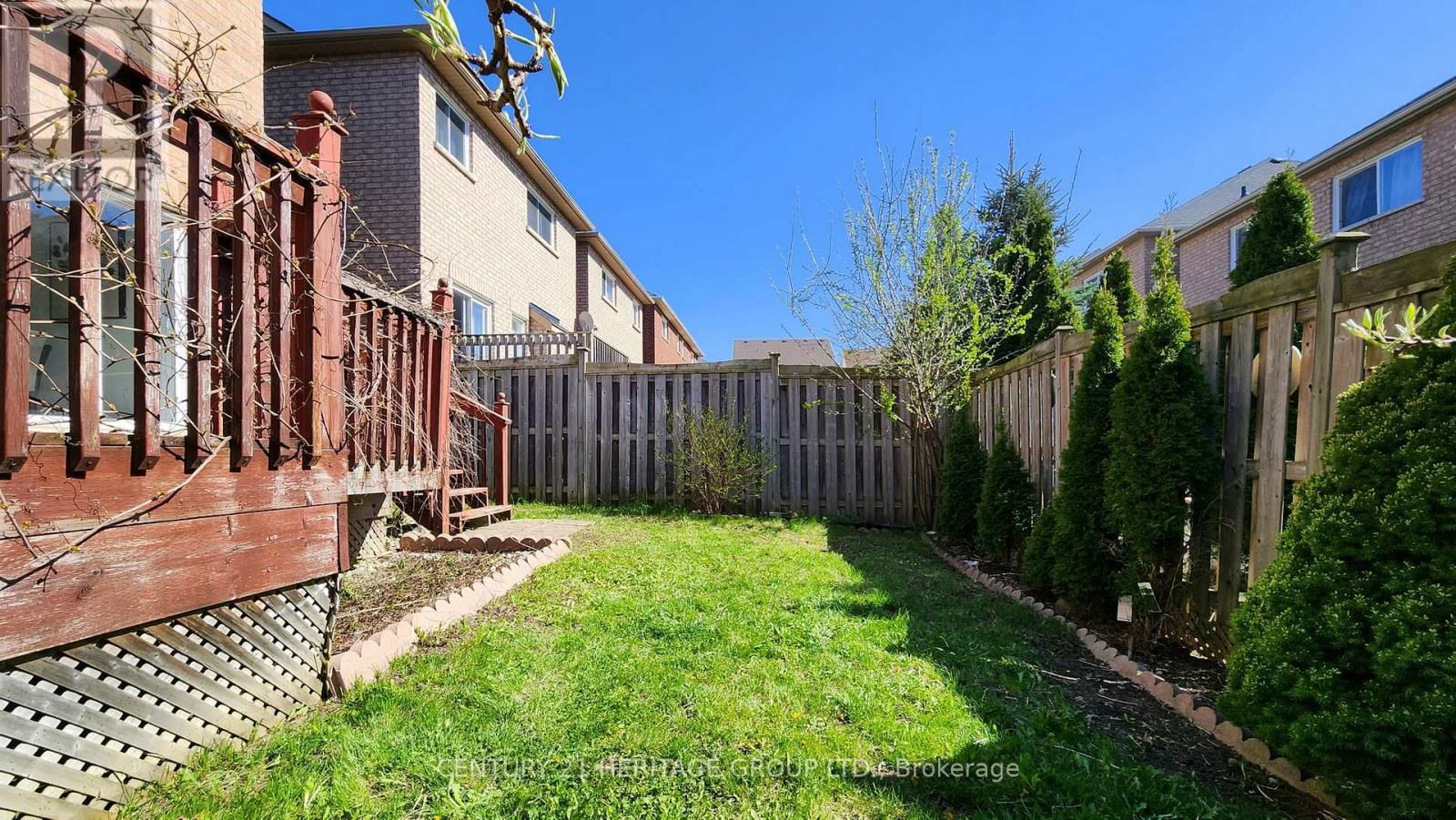 8 PICNIC STREET Image 47
