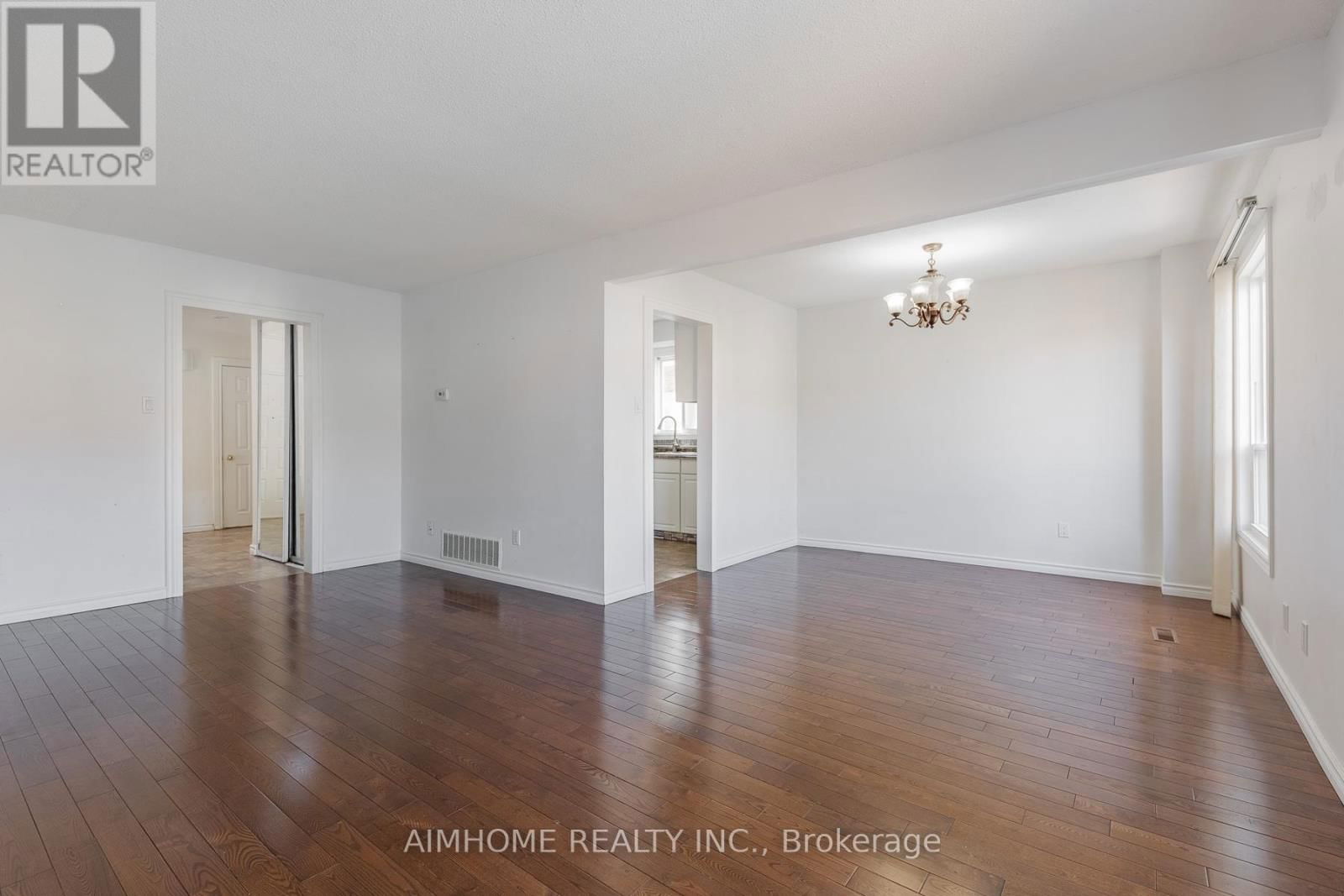 92 BAY HILL DRIVE Image 10
