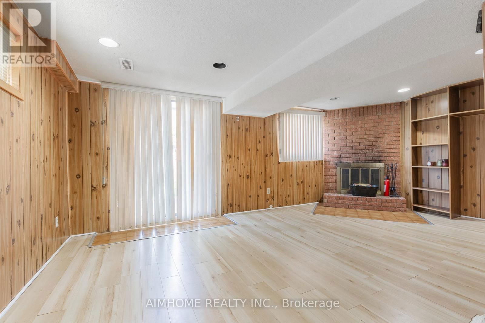 92 BAY HILL DRIVE Image 42