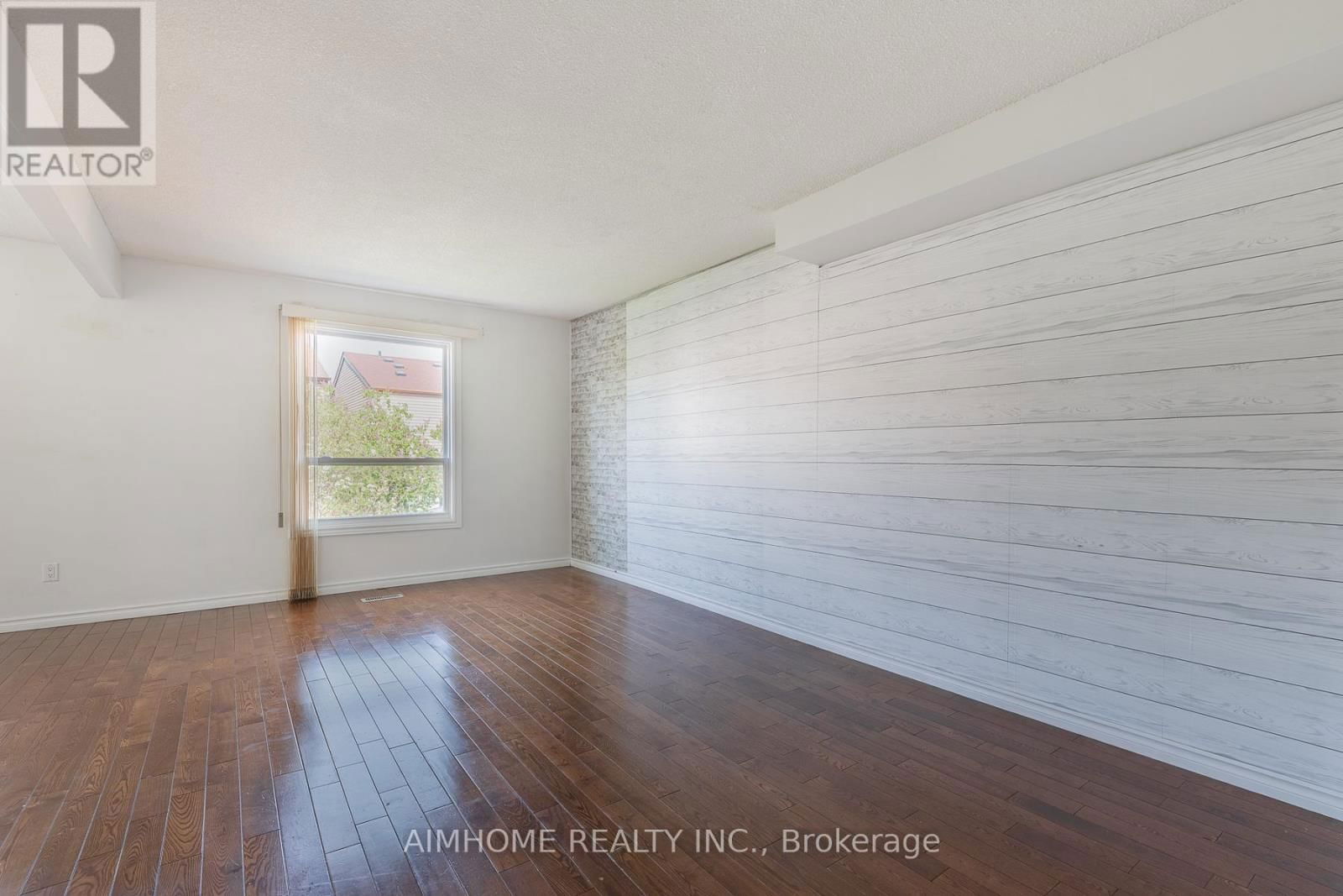 92 BAY HILL DRIVE Image 7