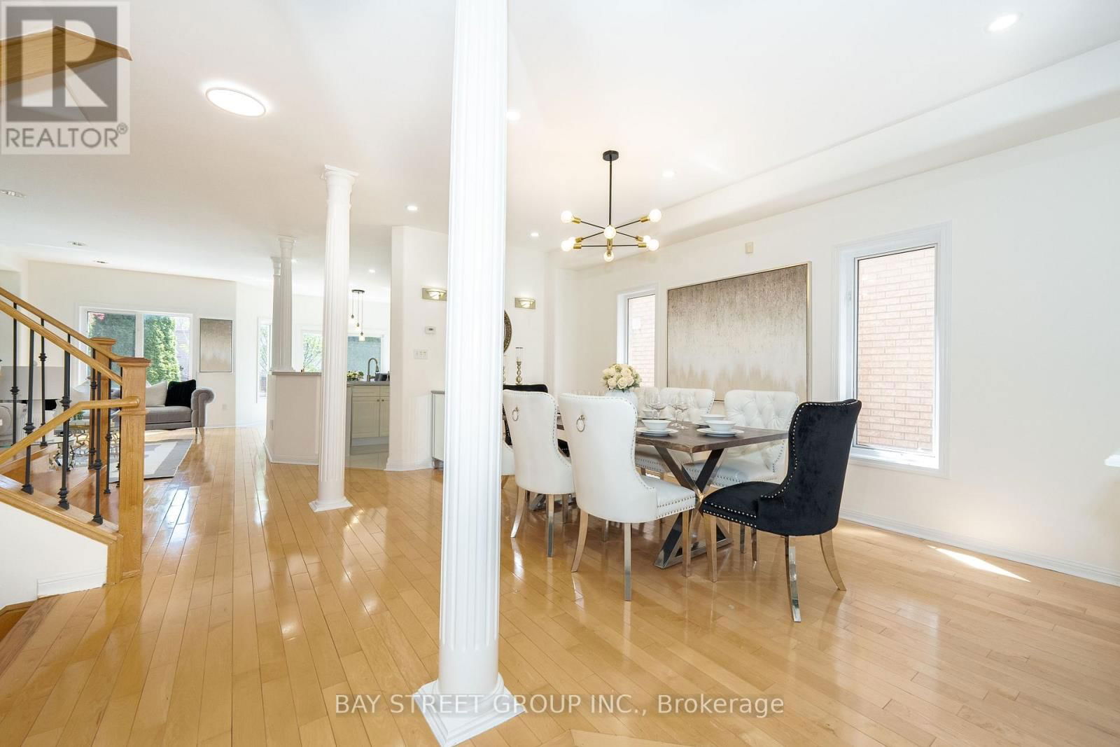 68 SAPPHIRE DRIVE Image 14