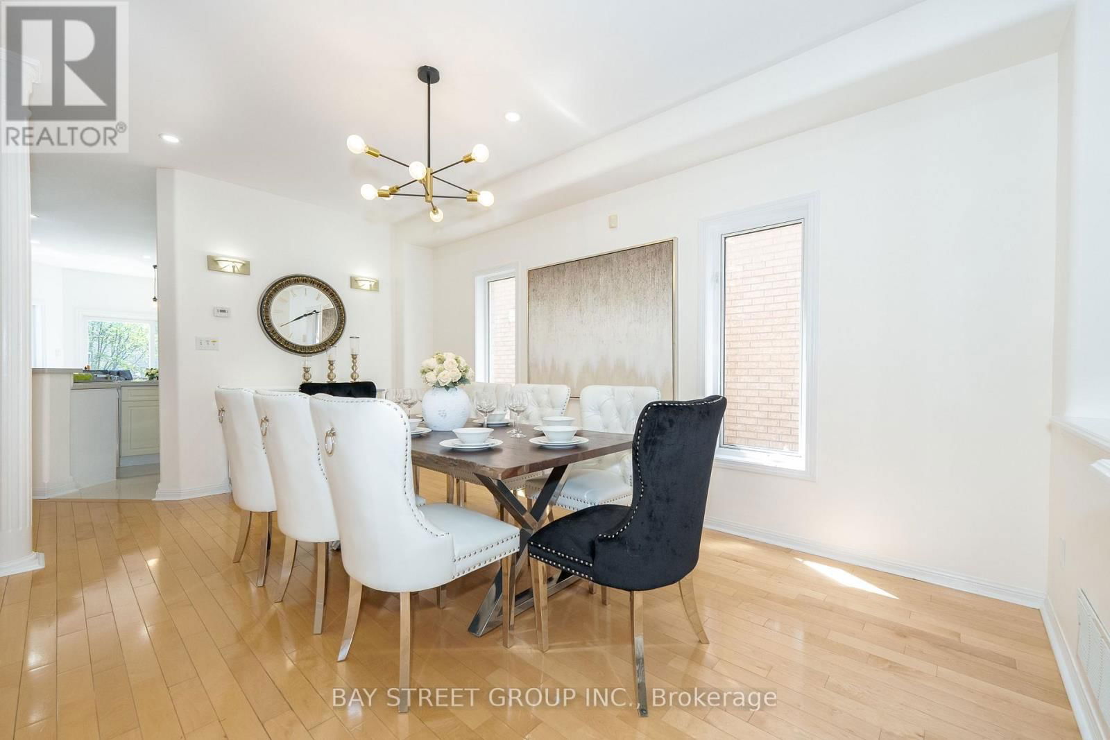68 SAPPHIRE DRIVE Image 16