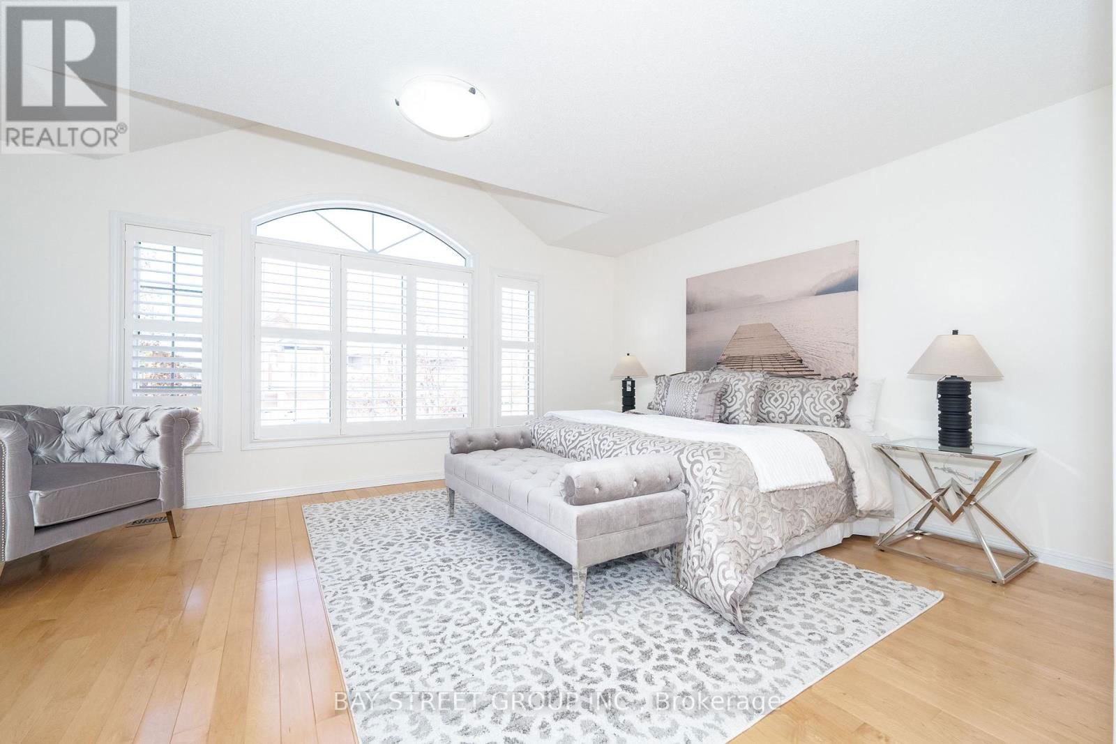68 SAPPHIRE DRIVE Image 26
