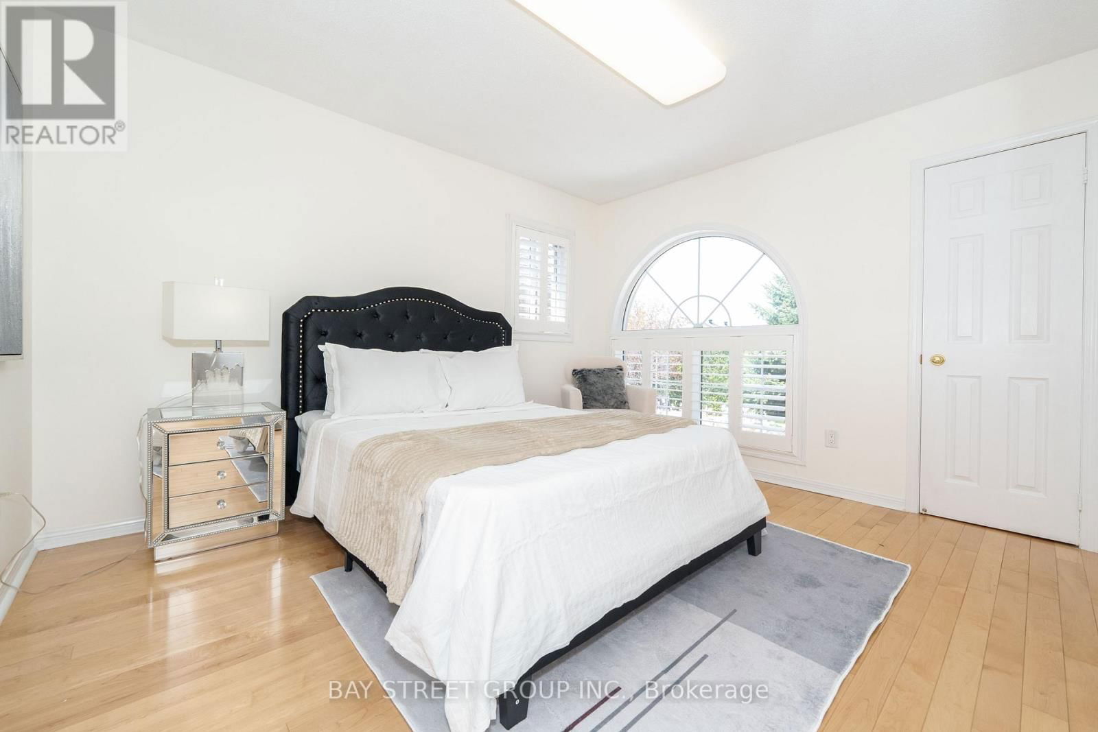 68 SAPPHIRE DRIVE Image 30