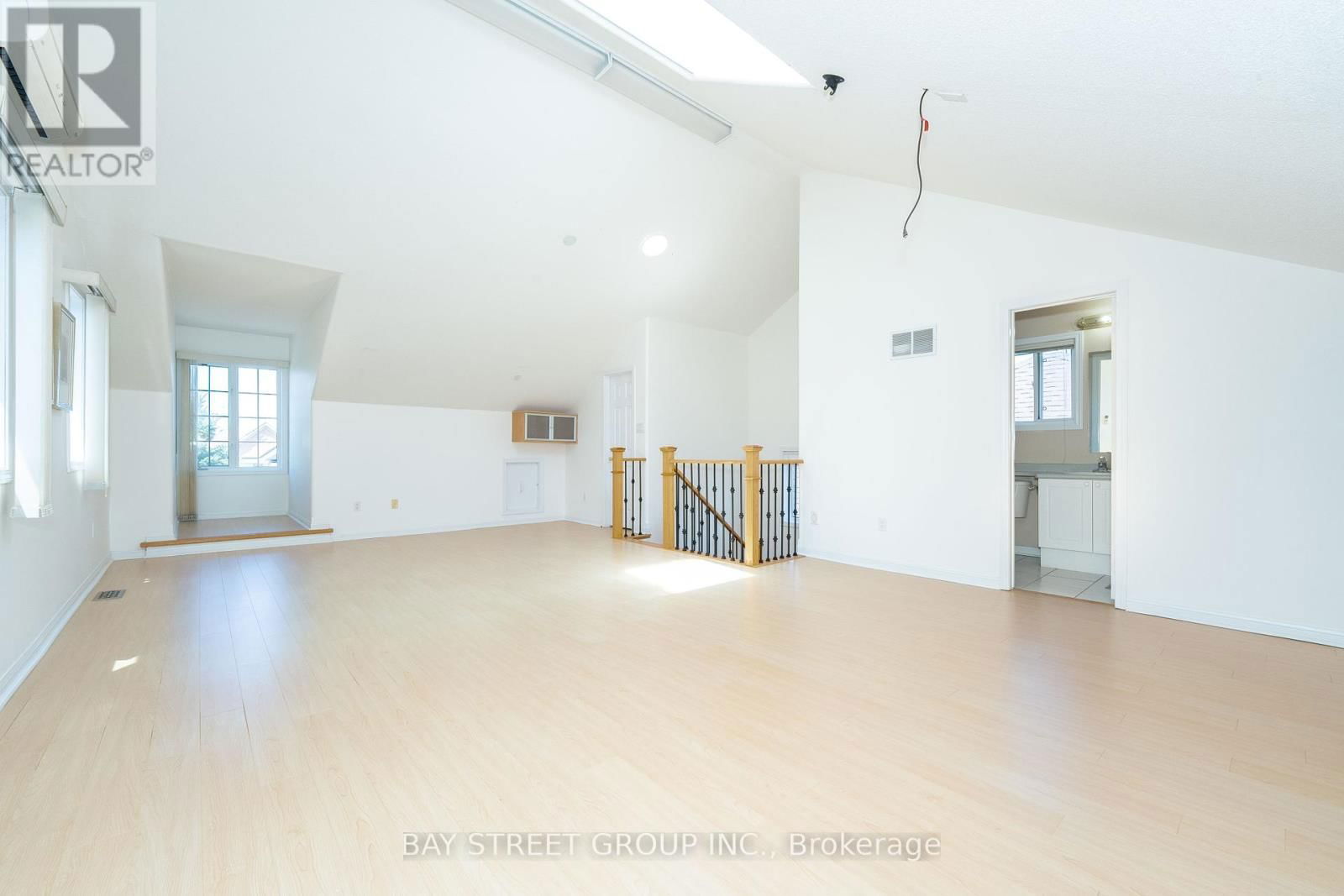 68 SAPPHIRE DRIVE Image 34
