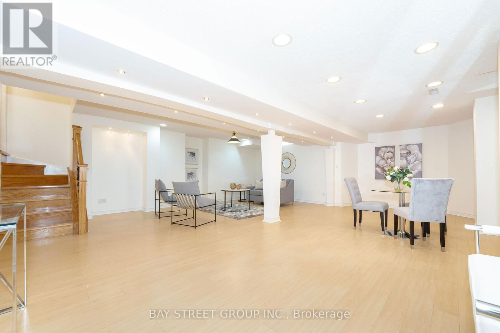68 SAPPHIRE DRIVE Image 38