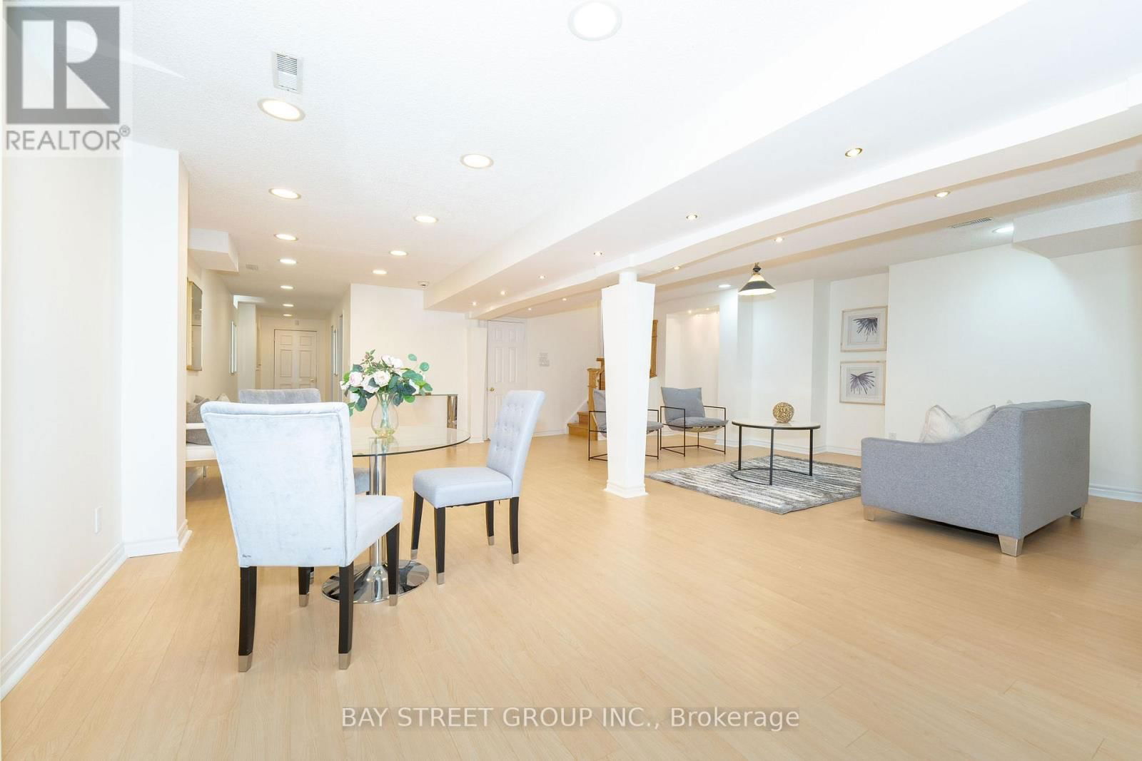 68 SAPPHIRE DRIVE Image 39