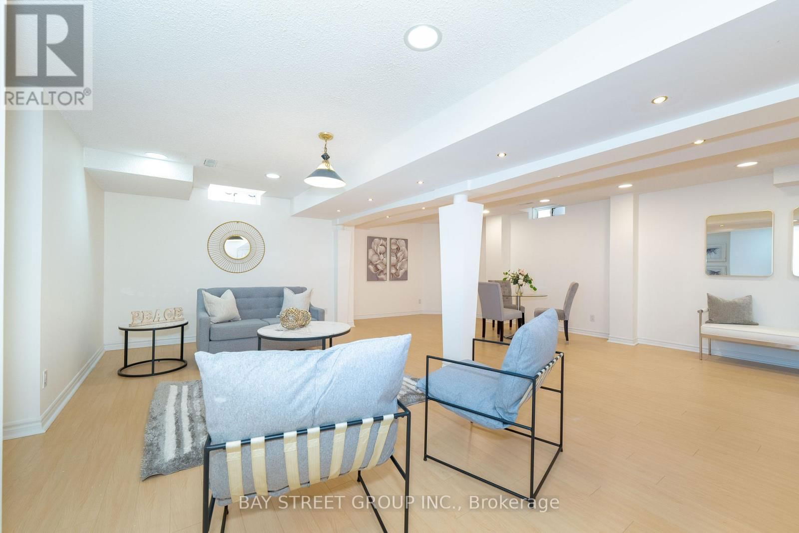 68 SAPPHIRE DRIVE Image 40